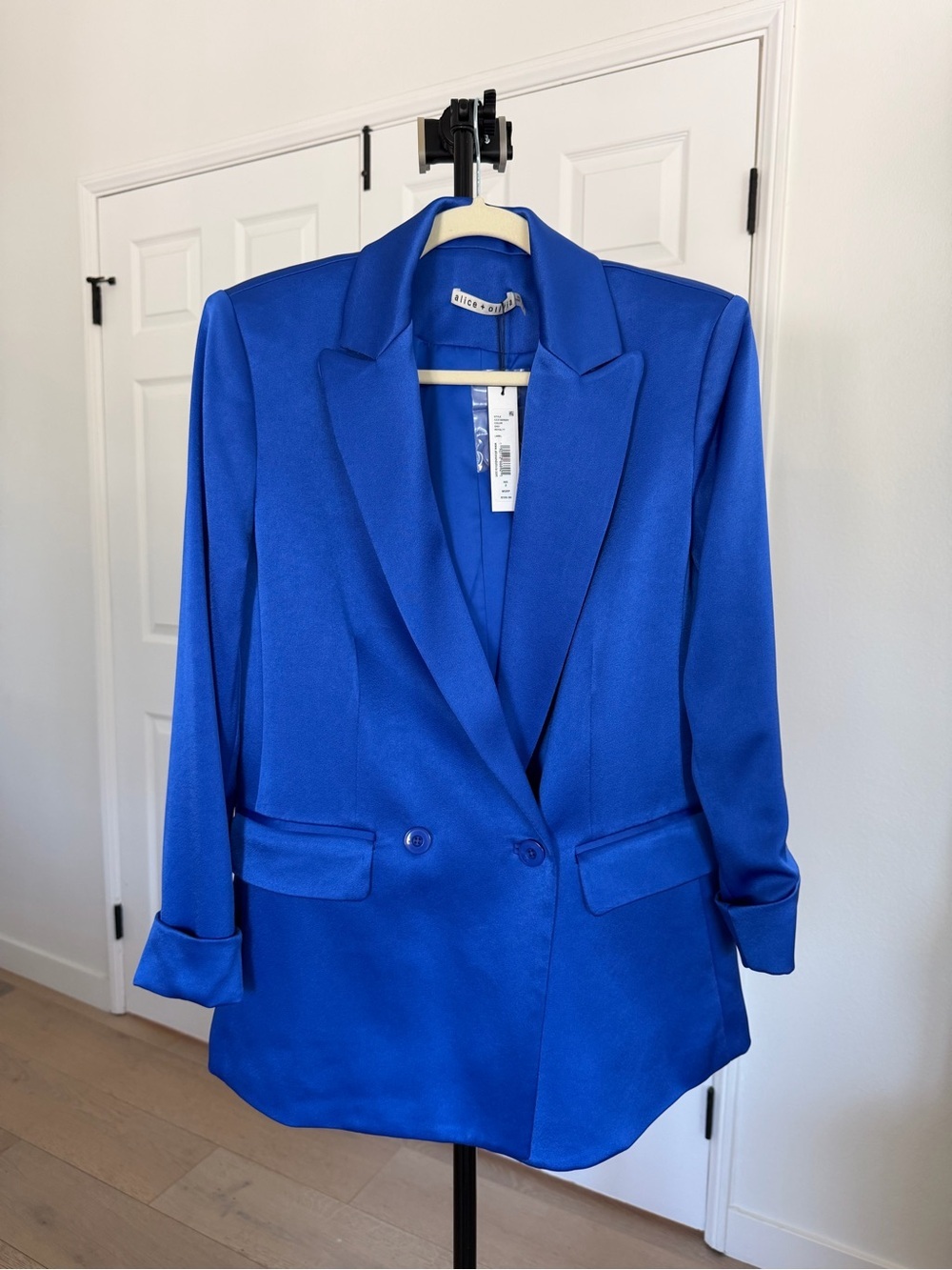 Alice + Olivia Justin Double Breasted Blazer in Royalty Blue, size 2, NWT - Picture 2 of 9